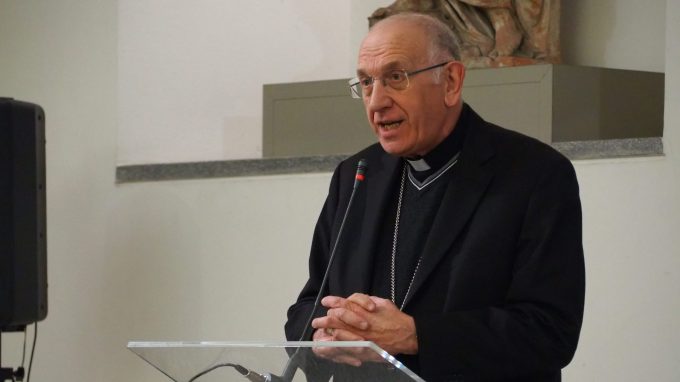 Agnesi: «Una Chiesa che cammina insieme, con fiducia»