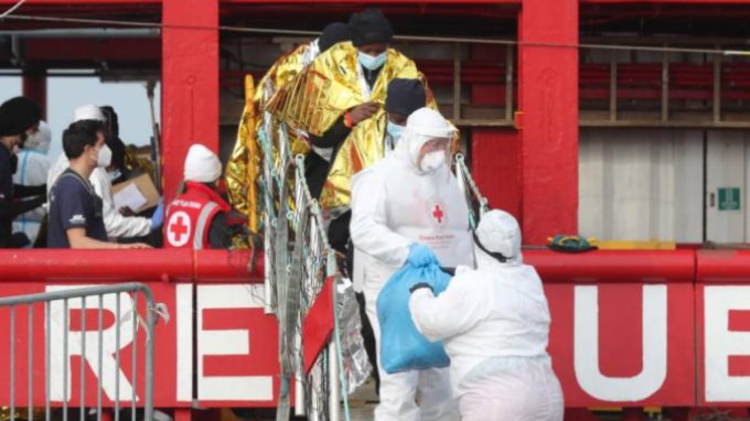 Cei: «L’impegno della Chiesa è evitare che il Mediterraneo diventi sempre più un cimitero»