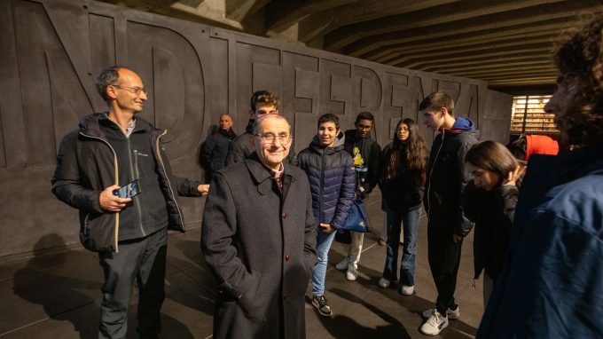 Mons. Delpini al Binario 21, luogo in cui ebbe inizio a Milano l’orrore dell’Olocausto