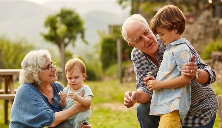 Nonni, testimoni di speranza: tre serate on line promosse dal Servizio Famiglia