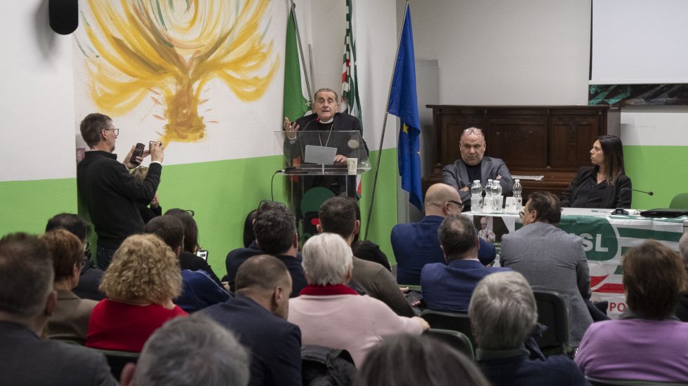 MILANO visita del Vescovo di Milano alla CISL L'intervento dell'Arcivescovo (Agenzia Fotogramma)