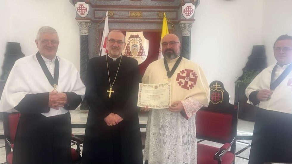 Don Somaschini e don Zanotti (a destra) con il Custode e il Patriarca