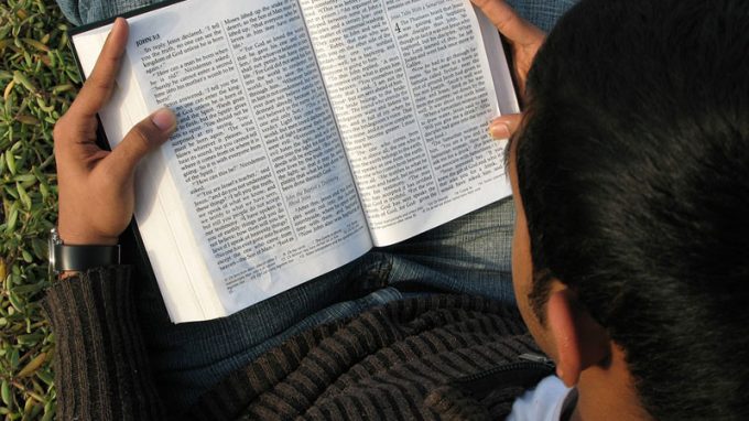 Corsi biblici e Scuole di teologia per laici