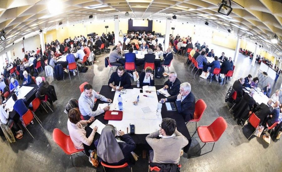 CG14377-1024×682-1-900×565