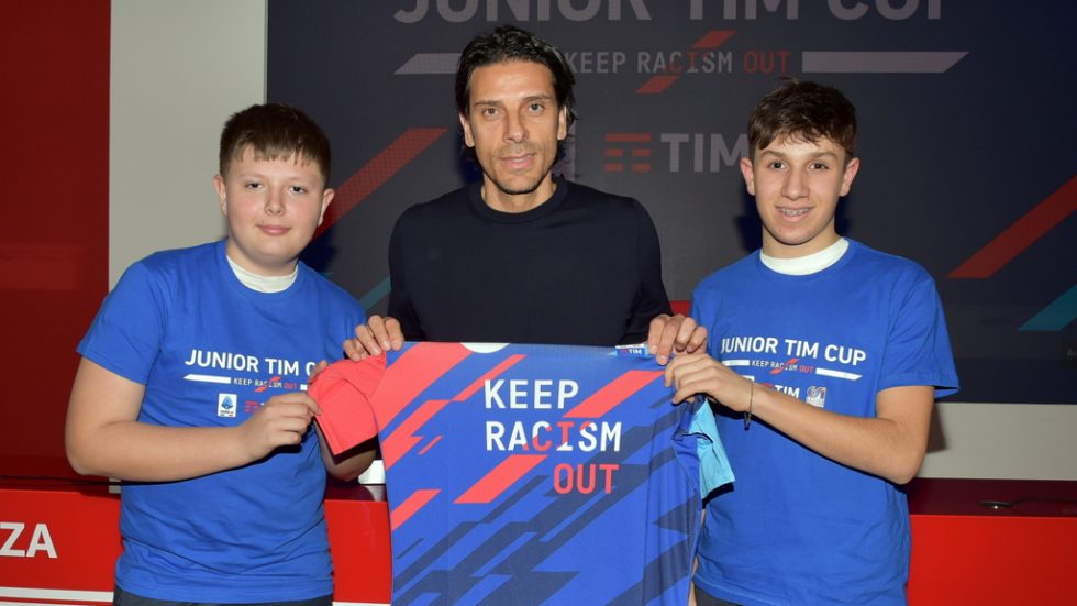 Floccari maglia Keep Racism Out Sergio Floccari con la maglia Keep Racism Out