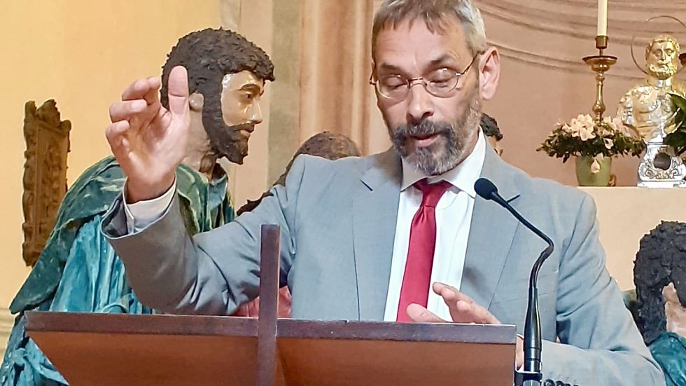 Erba: Marco Ballerini porta in scena «Pane quotidiano»