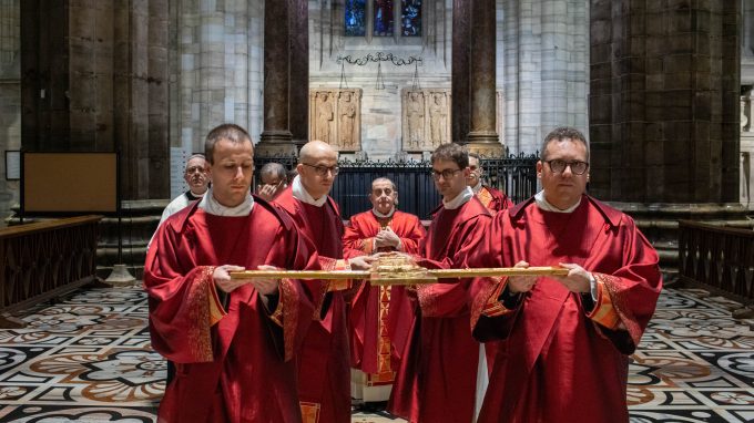 In Duomo il mistero della Croce