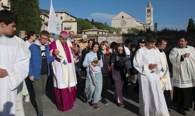Ad Assisi 1300 ragazzi ambrosiani alle radici della fede