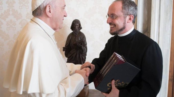 Pace vescovo: «La diversità manifesta la comunione nella Chiesa»