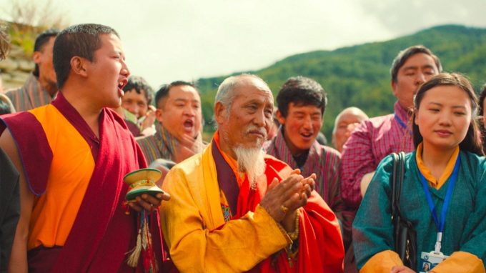 C’era una volta in Bhutan: monaci, fucili e democrazia