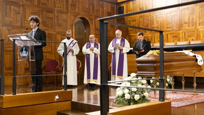 Delpini: «Anelli, chiediamo la grazia di passare dall’enigma al mistero»