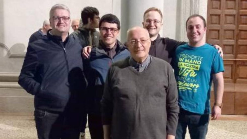 MilImg_193_587329_1480556_20240522172121_2 (1) I seminaristi con don Flavio Riva