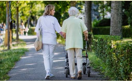 Politiche a favore degli anziani: una riforma che si fa attendere