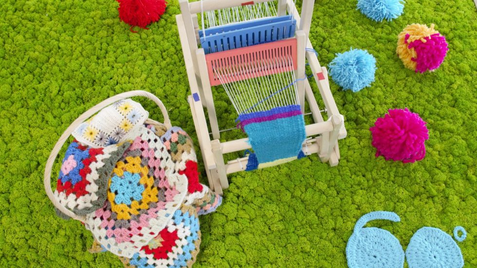 A Lesmo i colori dello "Yarn bombing" per sensibilizzare sulla sordocecità