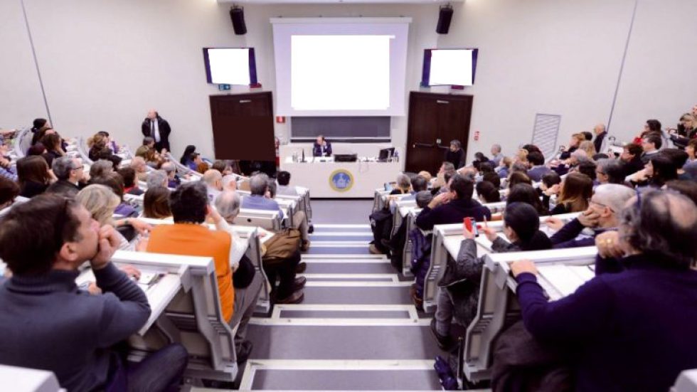 Ai confini della vita. Prendersi cura delle persone