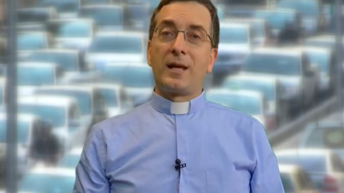 Giovedì 8 agosto 2024 | don Carlo De Marchi commenta il Vangelo di Lc 12, 13-21