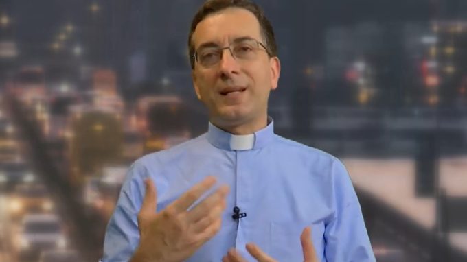 Venerdì 9 agosto 2024 | don Carlo De Marchi commenta il Vangelo di Mt 25, 1-13