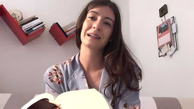 Lunedì 29 luglio 2024 | Giulia Santi commenta il Vangelo di Lc 10, 38-42