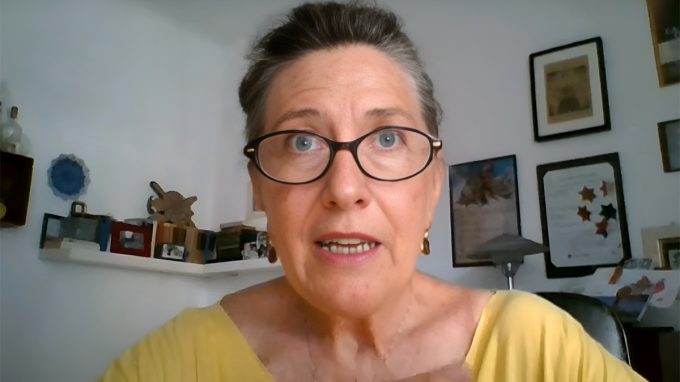 Martedì 15 ottobre 2024 | Paola Bigatto commenta il Vangelo di Lc 22, 67-70