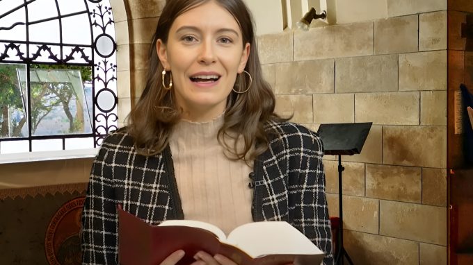 Lunedì 4 novembre 2024 | Giulia Santi commenta il Vangelo di Gv 10, 11-15