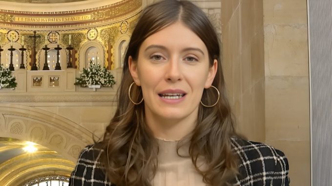 Domenica 10 novembre 2024 | Giulia Santi commenta il Vangelo di Lc 23, 36-43