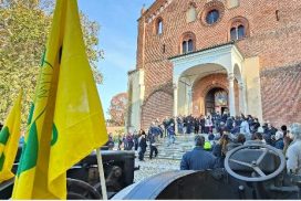 Coldiretti Lombardia, Giornata del Ringraziamento in piazza Duomo. Messa con l'Arcivescovo