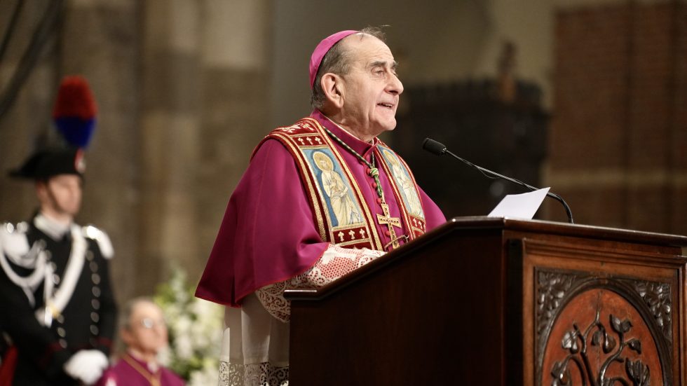 DSC00948 L'Arcivescovo durante il Discorso (foto Andrea Cherchi)