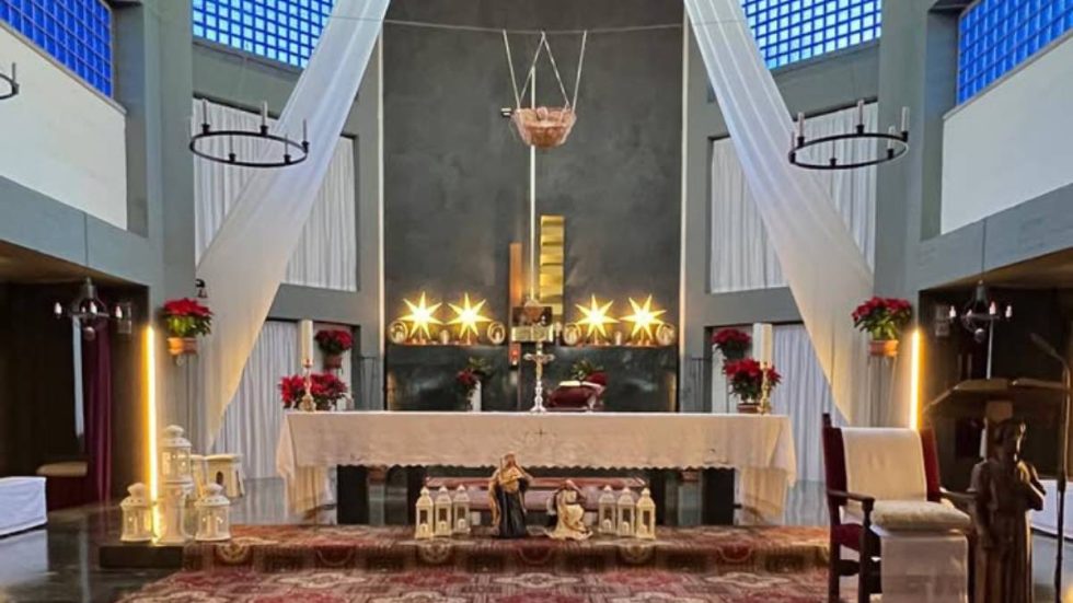 Parrocchia S. Gerolamo Emiliani – altare L'altare della chiesa