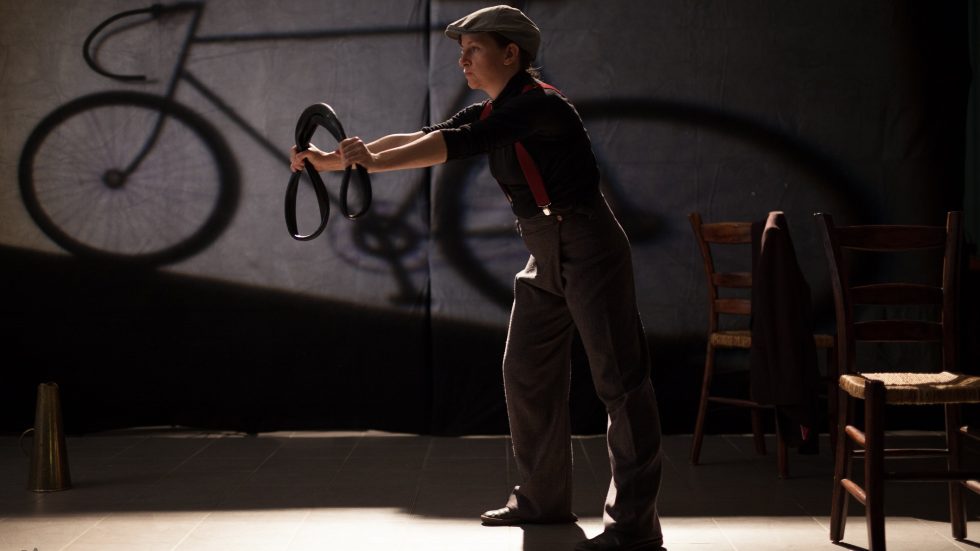 “Gino Bartali, eroe silenzioso”, in scena dal 27 febbraio al 2 marzo al Teatro della Cooperativa di Milano