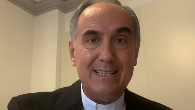 Venerdì 28 febbraio 2025 | Don Carlo Josè Seno commenta il Vangelo del giorno