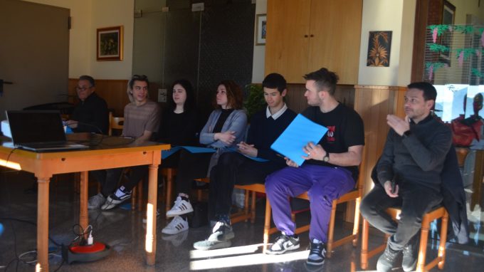 Educatori “attraverso” le dimensioni fondamentali della vita degli adolescenti