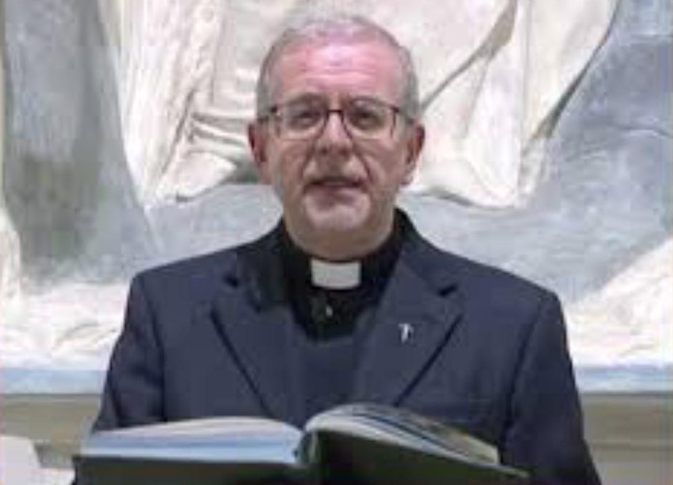 Scuola Biblica a Milano guidata da don Claudio Doglio