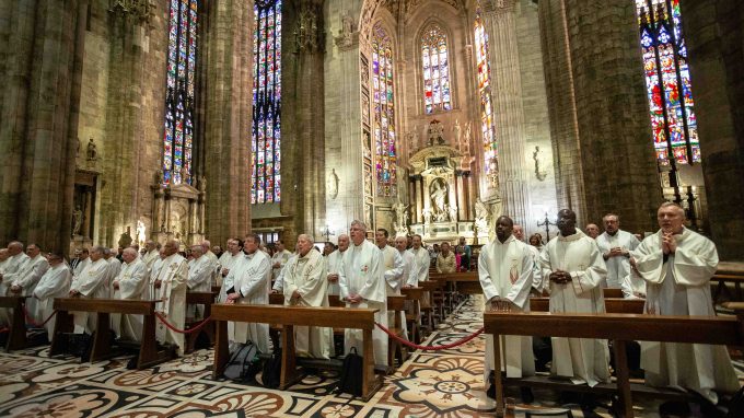 Milano prega per papa Francesco