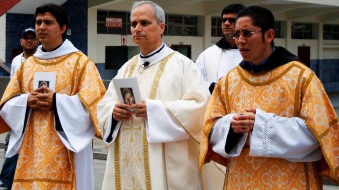 «In Perù Prevost ha incarnato il Vangelo dalla parte dei poveri»