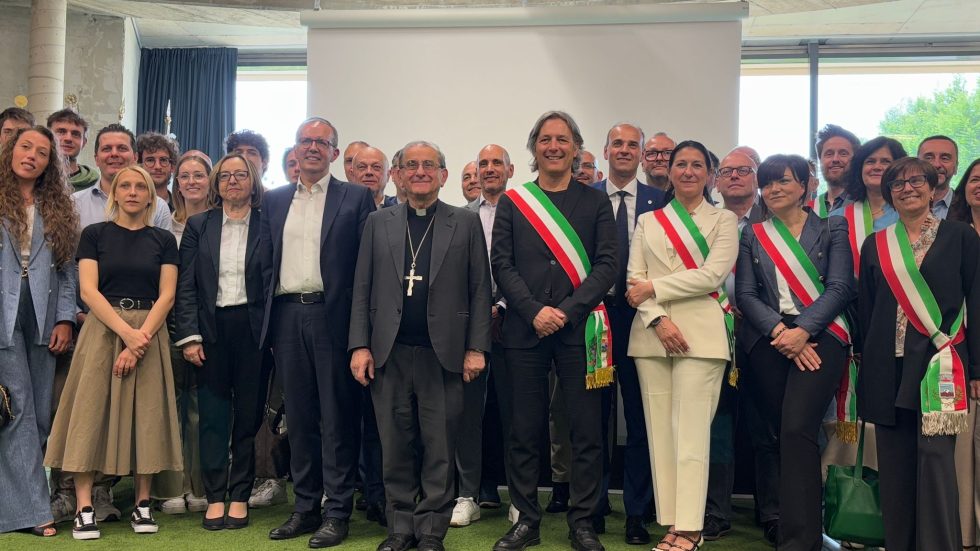 Delpini: «Giovani, siate protagonisti nella concretezza e prendetevi cura dei coetanei»