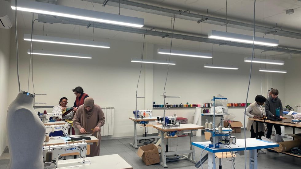 L'interno del laboratorio di via Uruguay