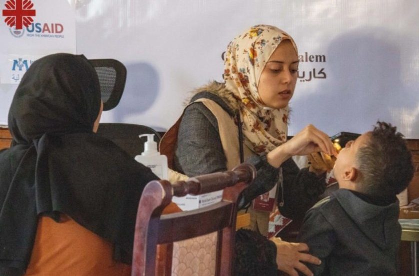 Gaza_CarJer5 Operatori sanitari di Caritas Gerusalemme al lavoro