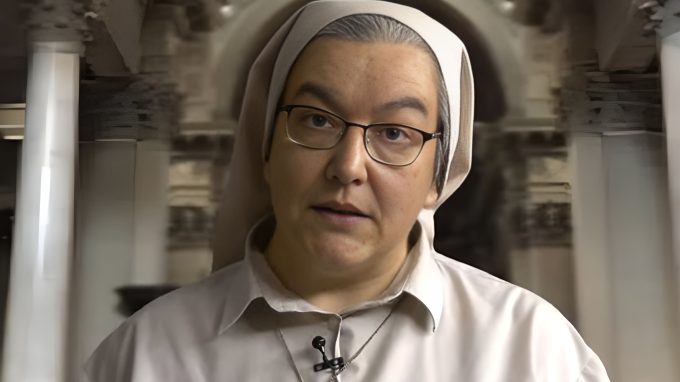 Sabato 23 agosto 2025 | suor Raffaella Acerbi commenta il Vangelo del giorno