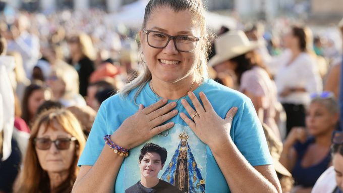 «Giovani, fate della vostra vita un capolavoro come Carlo e Pier Giorgio»