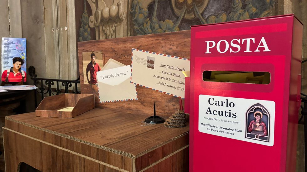 La «cassetta della posta» di San Carlo Acutis nel Santuario di Saronno