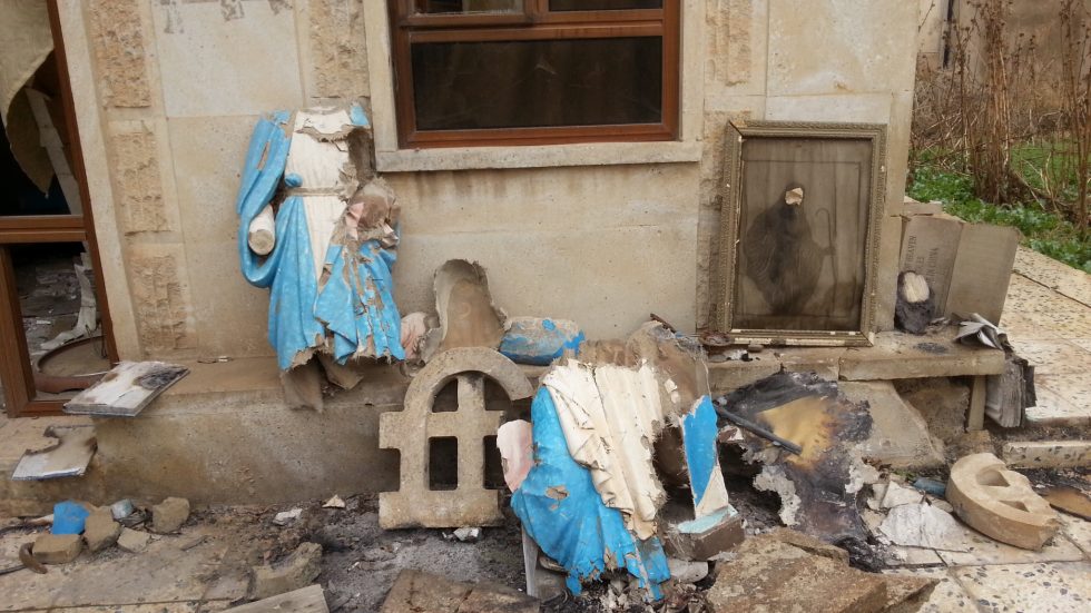 20170304_093042 Devastazione di oggetti sacri nella piana di Ninive (foto Agensir)