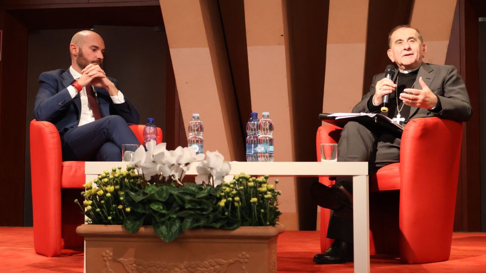 Contro il profitto fine a sé stesso: l’appello di Delpini al mondo del lavoro