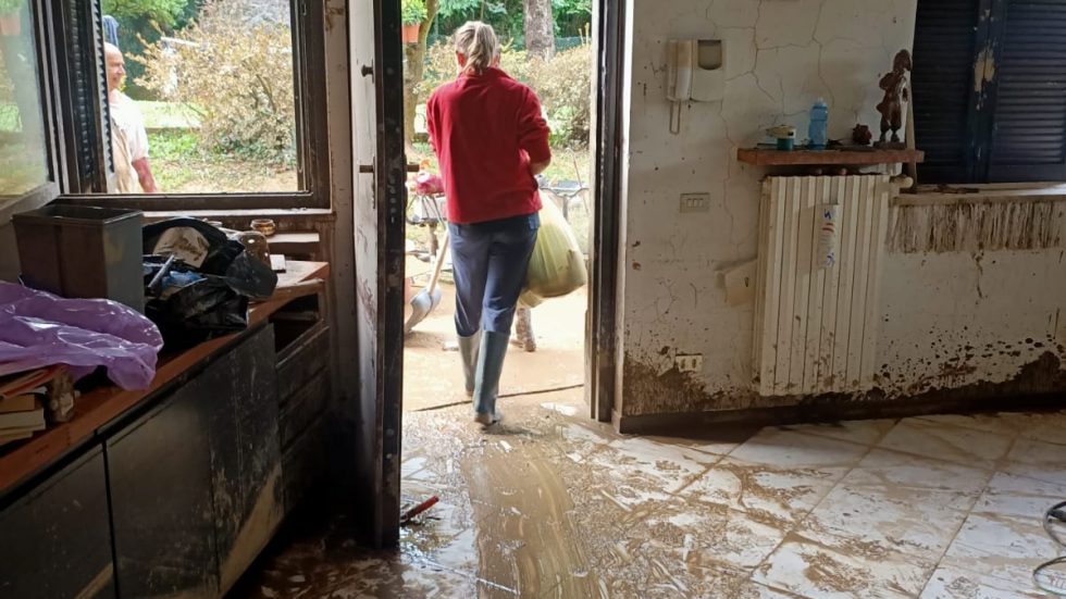 Volontario all'opera a Lentate