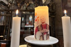 Saronno: preghiera giubilare a 6 mesi dall’elezione del Papa