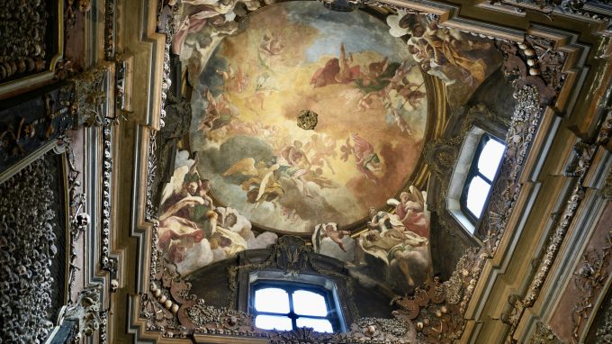 Una nuova luce per San Bernardino alle Ossa
