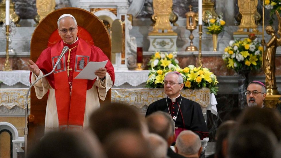 Leone XIV nella cattedrale dello Spirito Santo di Istanbul Leone XIV nella cattedrale dello Spirito Santo di Istanbul (@ Vatican Media)