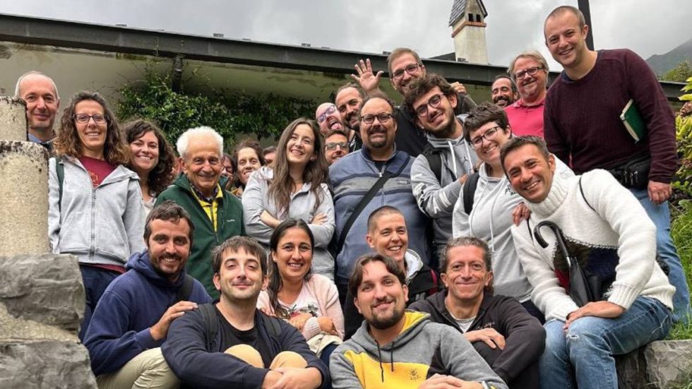 481062725_1045266574311286_8815029696781680875_n Gli educatori di Aquila e Priscilla in una giornata comunitaria