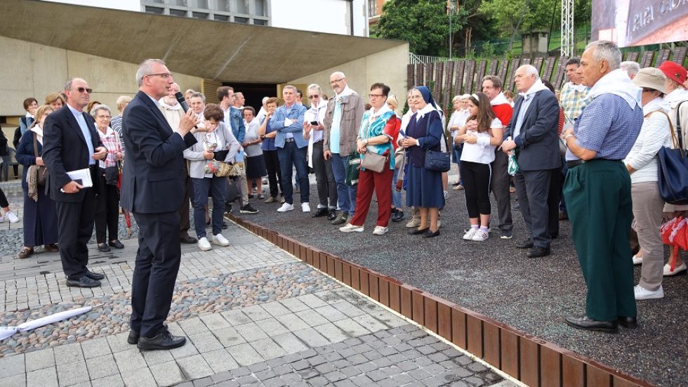 Esponenti di “Amici di Pensare Cristiano” in occasione di un pellegrinaggio a Caravaggio