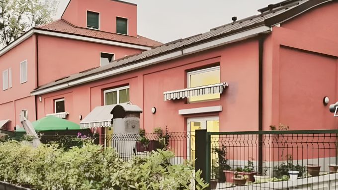 «Casa Gabrieli: tra risorse limitate e liste d’attesa, facciamo il possibile per garantire un’accoglienza familiare a chi vive con HIV/AIDS»
