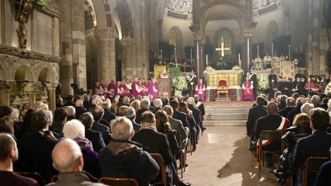 Discorso alla città, la coscienza delle persone per «aggiustare il mondo»